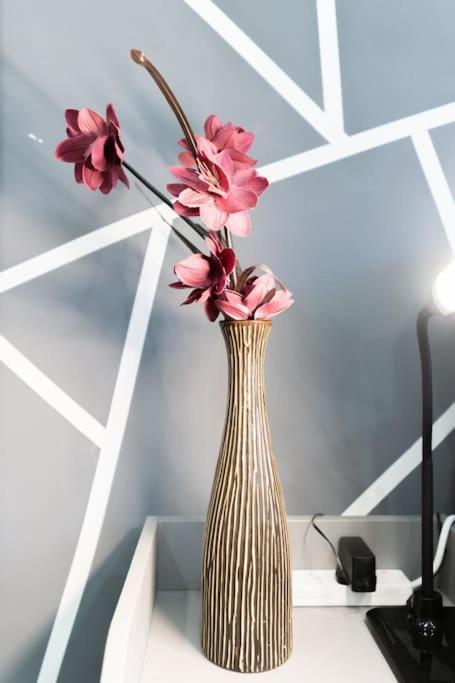 Exclusive Studio Retreat 伯明翰 外观 照片